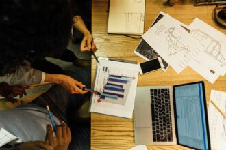 Online Marketing vs Traditional Marketing: Which is Better in 2026?